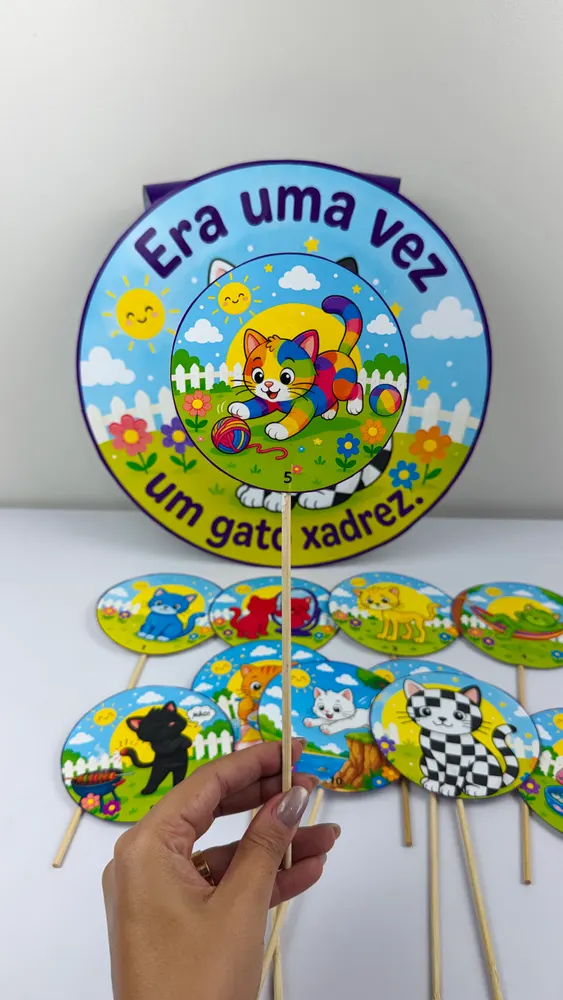 Página de prévia 2 de Sacola de História: O Gato Xadrez